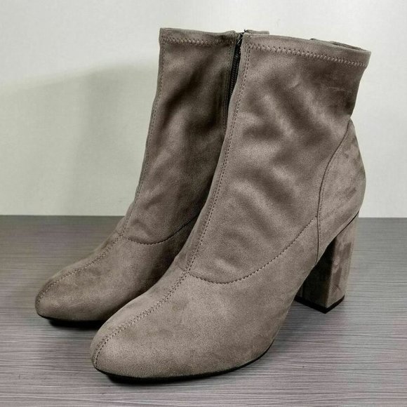 Kenneth Cole Reaction Time For Fun Stretch Bootie, Beige Fabric, Various Sizes - Picture 3 of 9